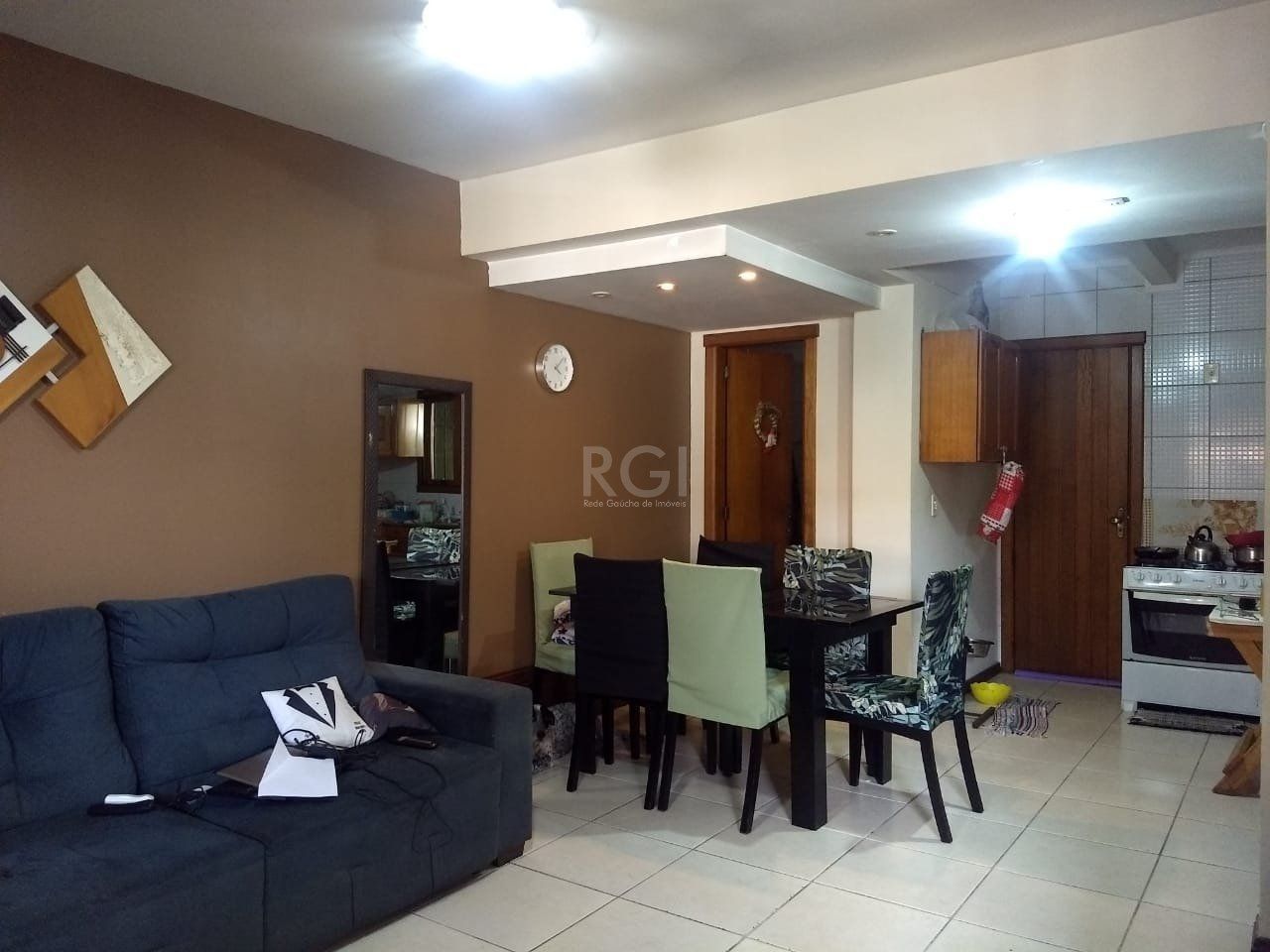 Casa à venda com 3 quartos, 90m² - Foto 3