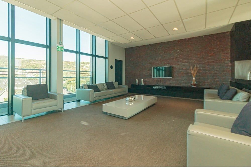 Apartamento à venda com 2 quartos, 70m² - Foto 28