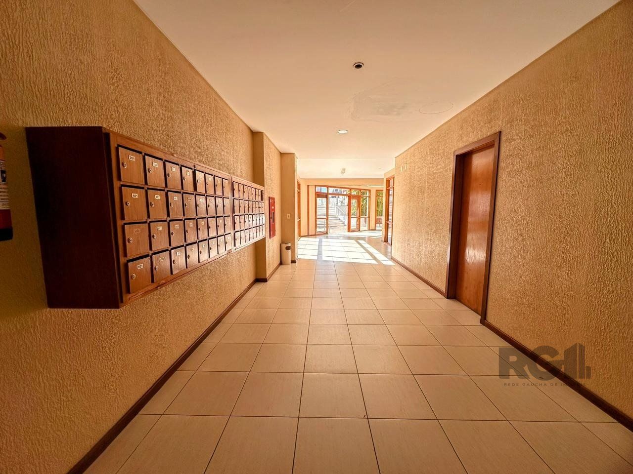 Apartamento à venda com 2 quartos, 70m² - Foto 43