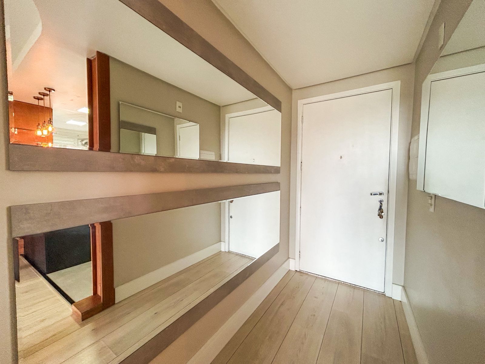 Apartamento de 3 quartos semi mobiliado no bairro Teresópolis