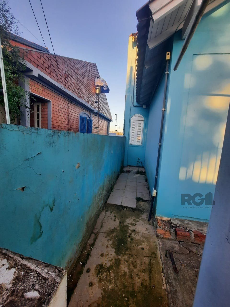 Casa à venda com 3 quartos, 215m² - Foto 3