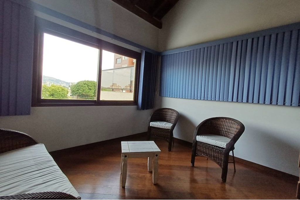 Casa à venda com 3 quartos, 318m² - Foto 39