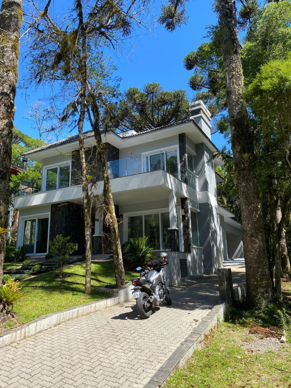 Casa de Condomínio à venda com 3 quartos, 321m² - Foto 2