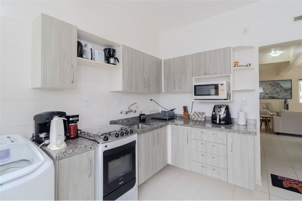 Casa à venda com 3 quartos, 109m² - Foto 25