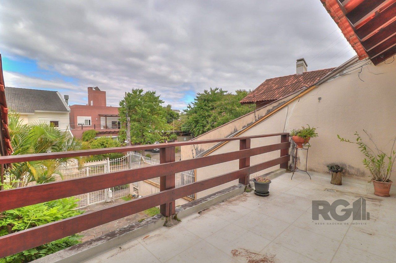 Casa à venda com 5 quartos, 232m² - Foto 24