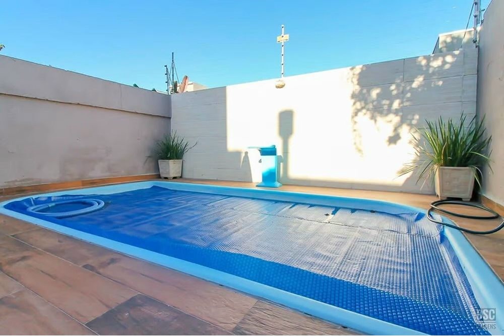 Casa à venda com 3 quartos, 128m² - Foto 4