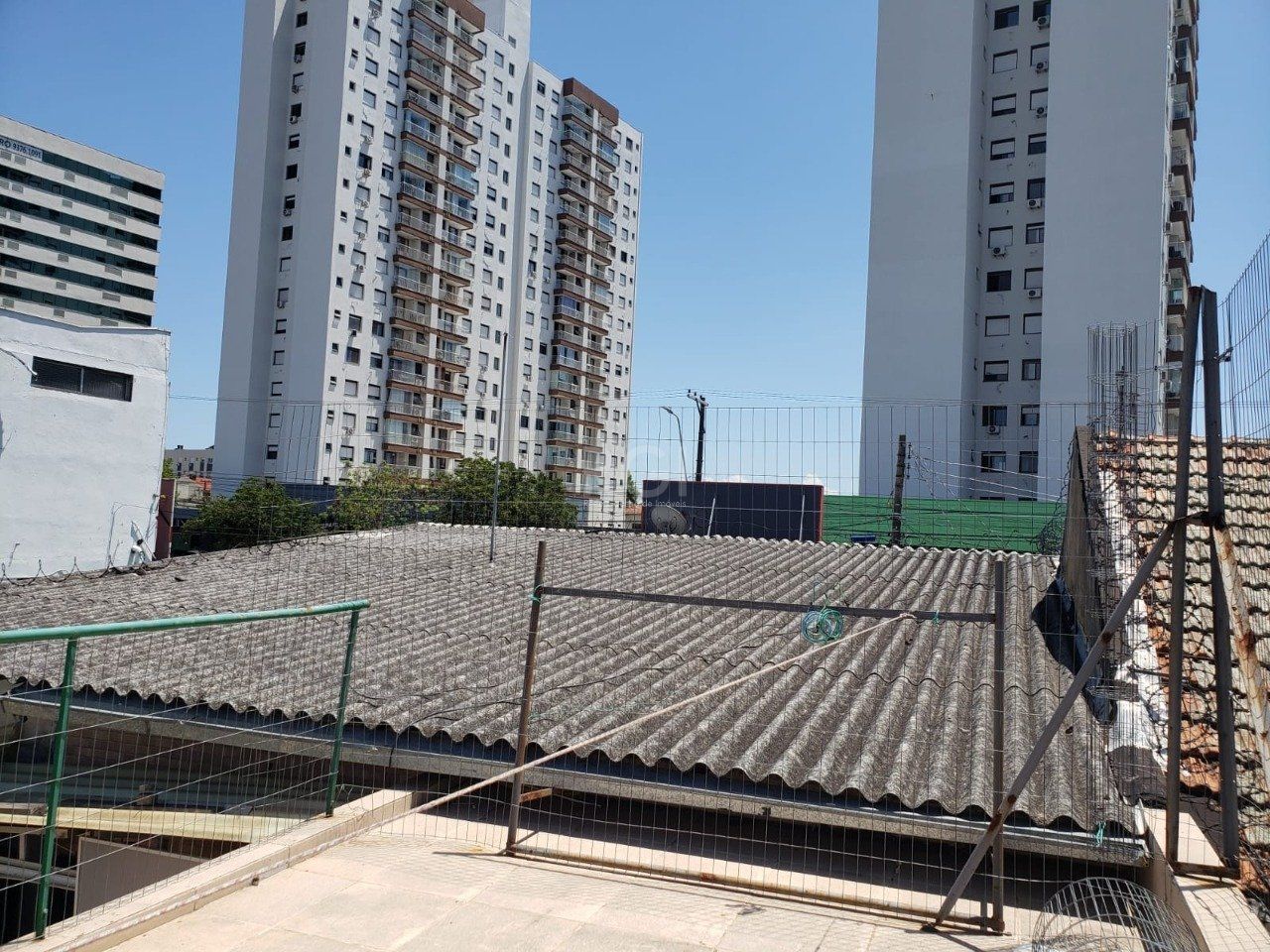 Casa à venda com 3 quartos, 200m² - Foto 39