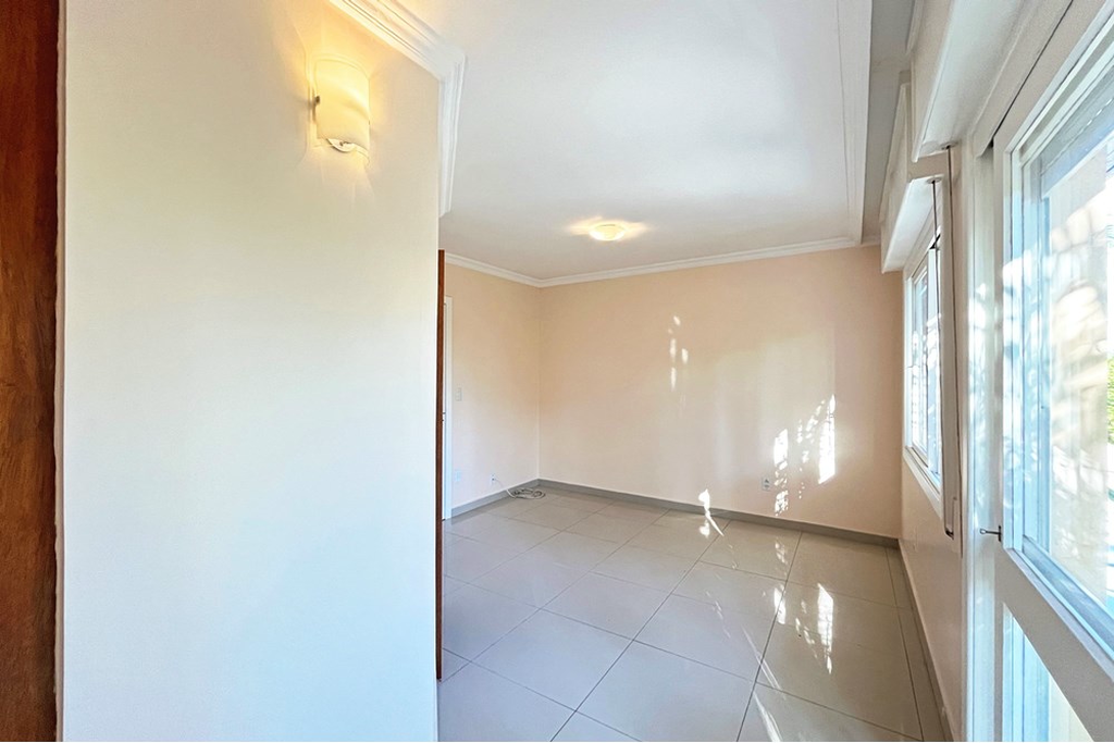Casa de Condomínio à venda com 2 quartos, 210m² - Foto 3