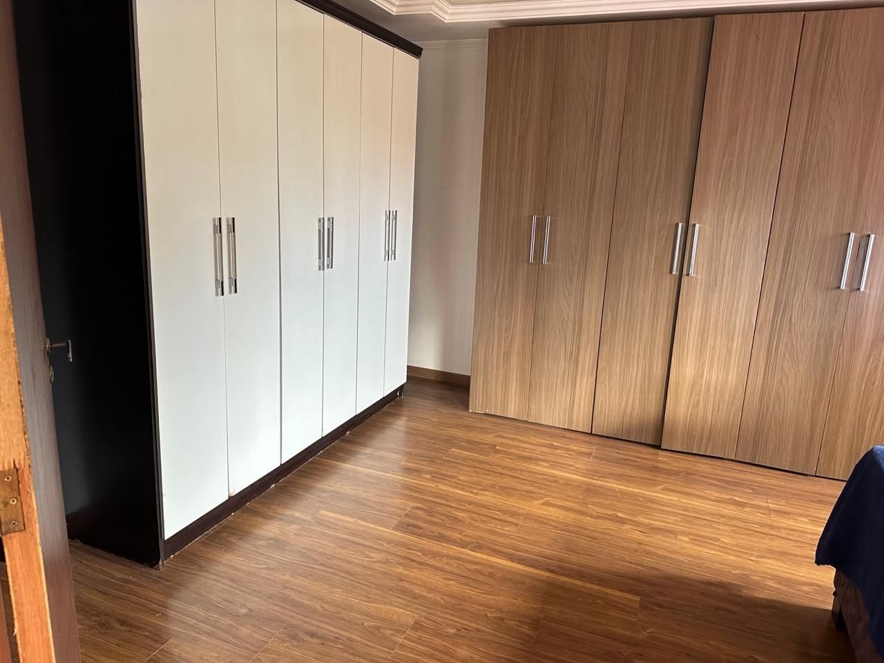 Casa à venda com 3 quartos, 280m² - Foto 24