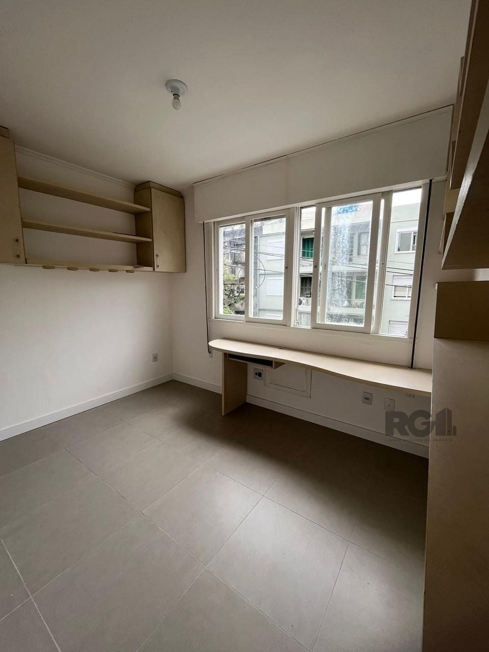 Apartamento à venda com 3 quartos, 100m² - Foto 3