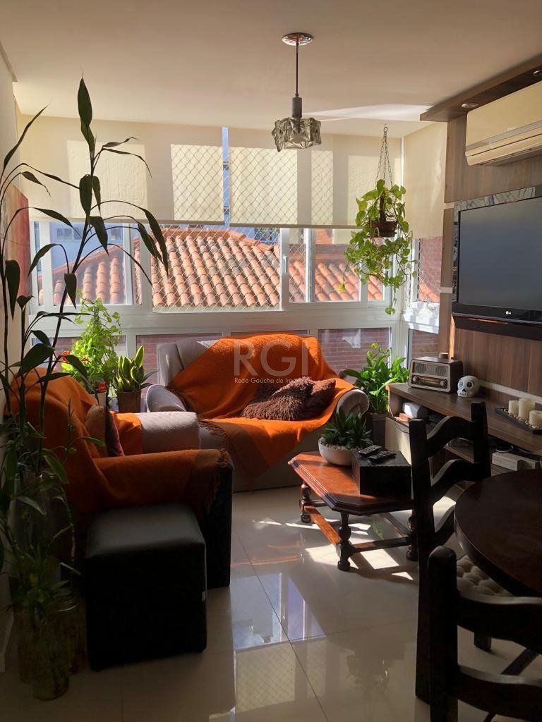 Apartamento à venda com 2 quartos, 60m² - Foto 1