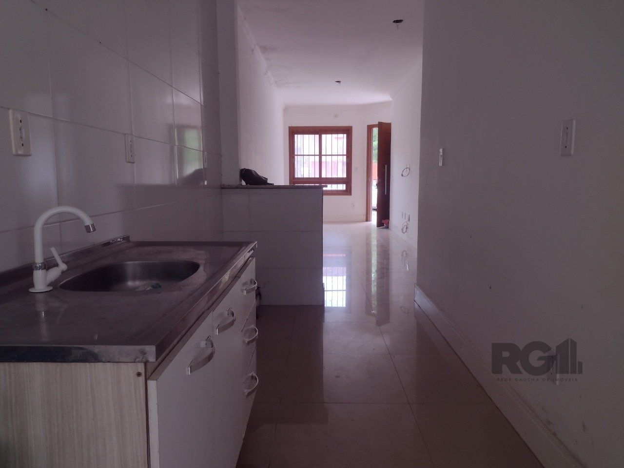 Casa à venda com 2 quartos, 67m² - Foto 13