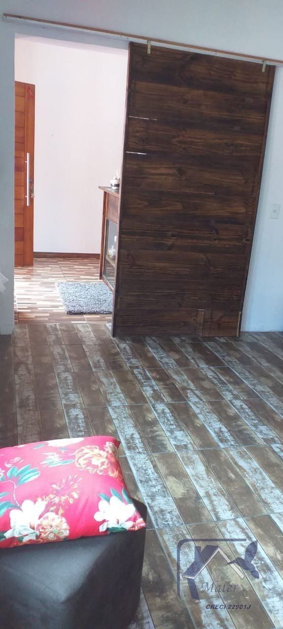Casa à venda com 4 quartos, 273m² - Foto 4