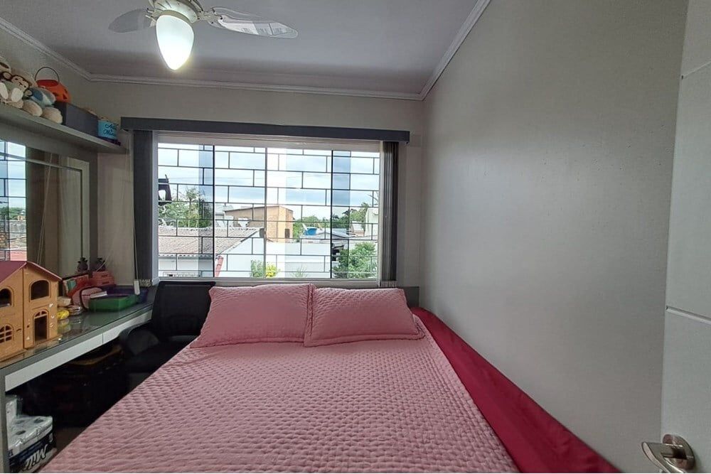 Casa à venda com 3 quartos, 186m² - Foto 3