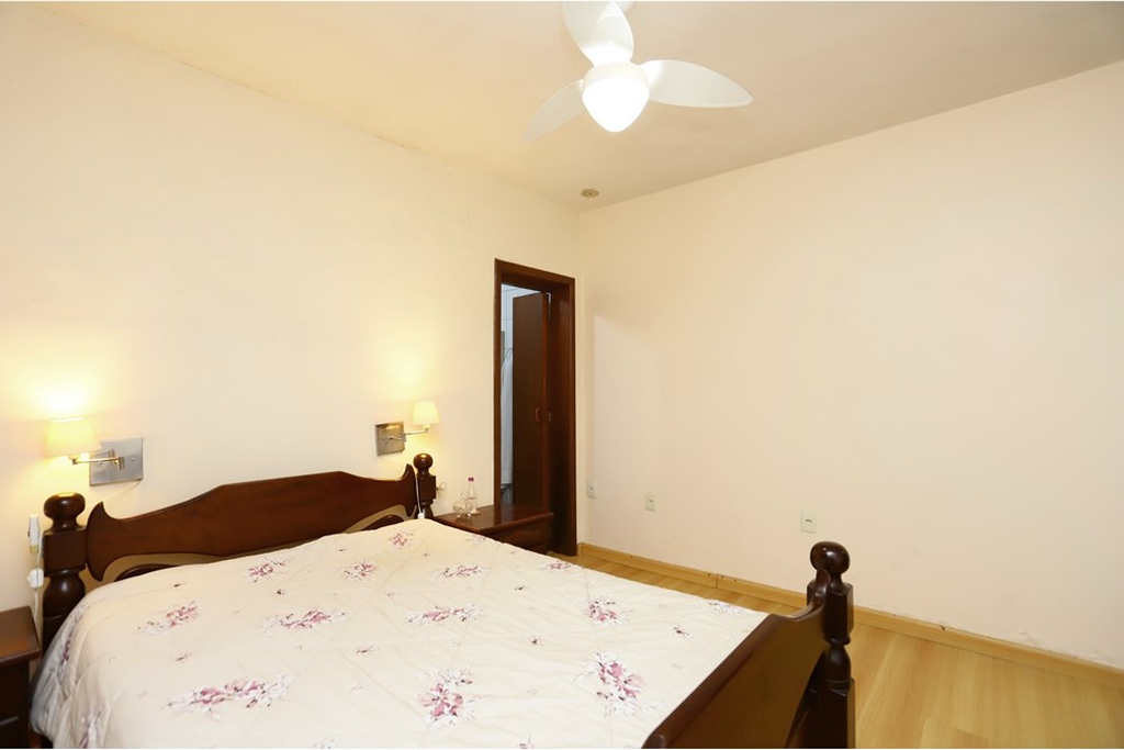 Casa à venda com 3 quartos, 355m² - Foto 5