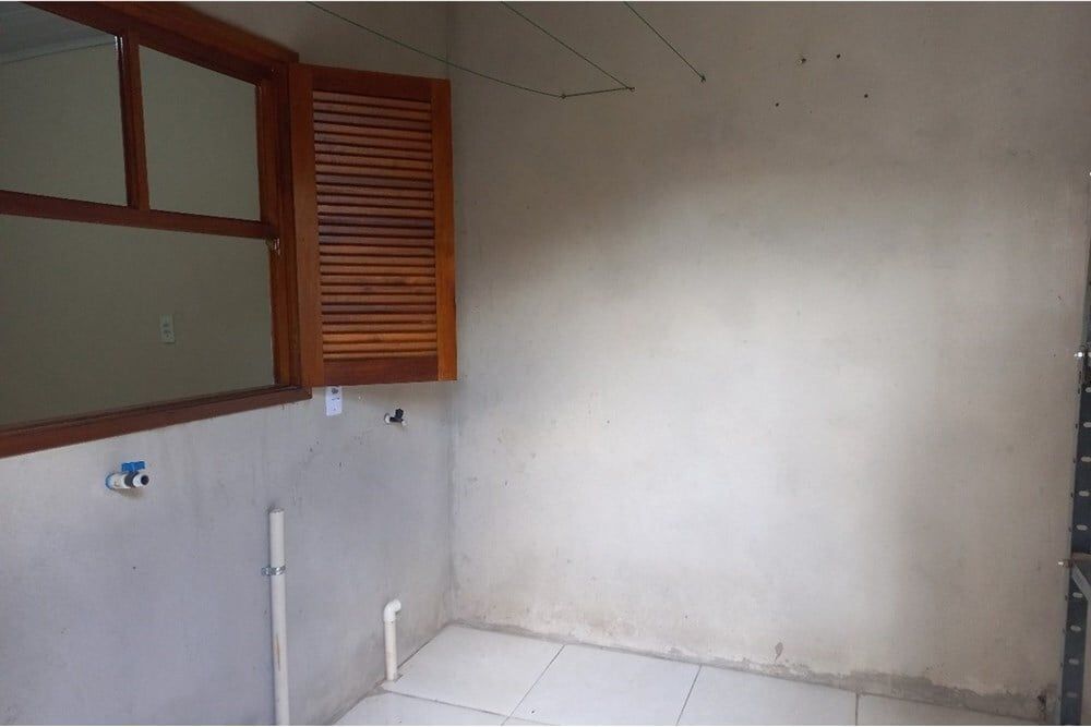 Casa à venda com 2 quartos, 60m² - Foto 12