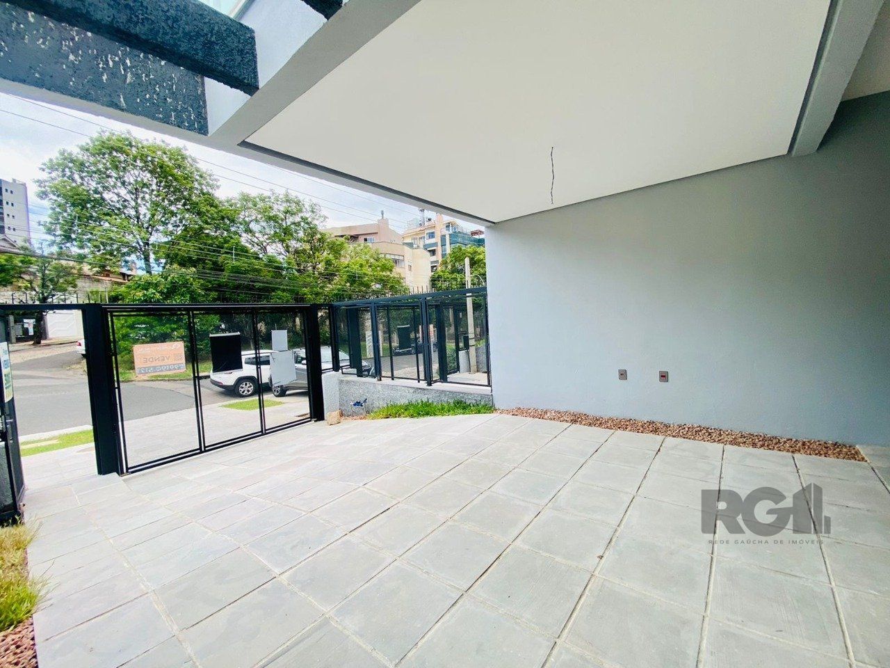 Casa à venda com 3 quartos, 202m² - Foto 3