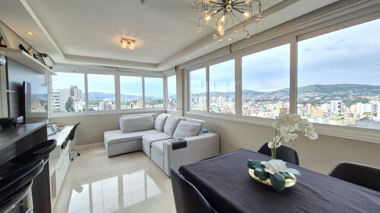 Apartamento, 3 quartos, à venda, 67 m², Petrópolis - Porto Alegre — foto 2