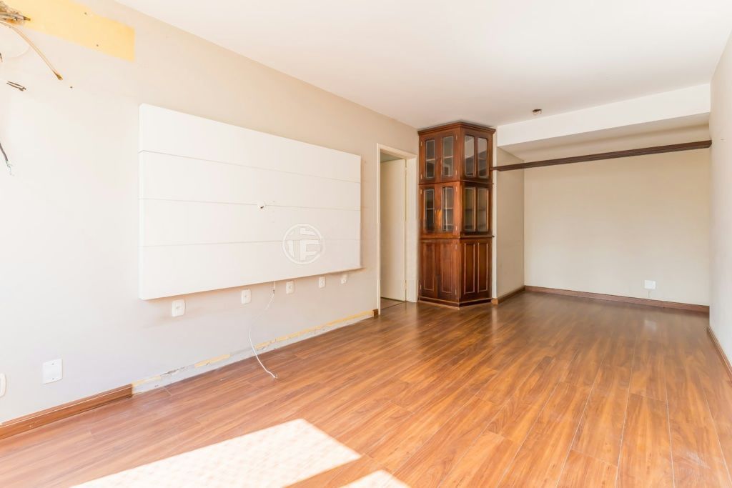 Apartamento, 2 dormitórios no bairro Petrópolis em Porto Alegre para Comprar