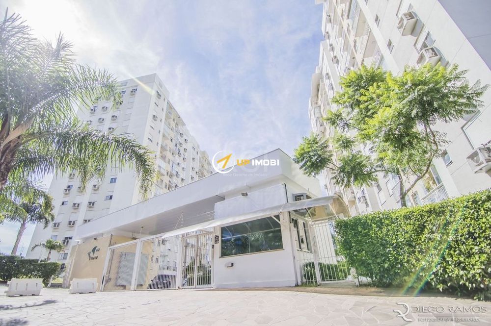 Apartamento Semimobiliado com 3 Dormitórios e Infraestrutura Completa