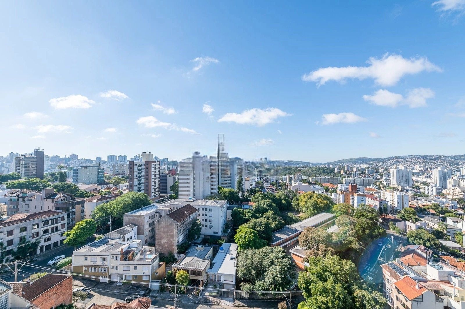 Apartamento de 2 Dormitórios com Suíte, 2 Vagas e Rooftop com Piscina no Petrópolis — foto 2