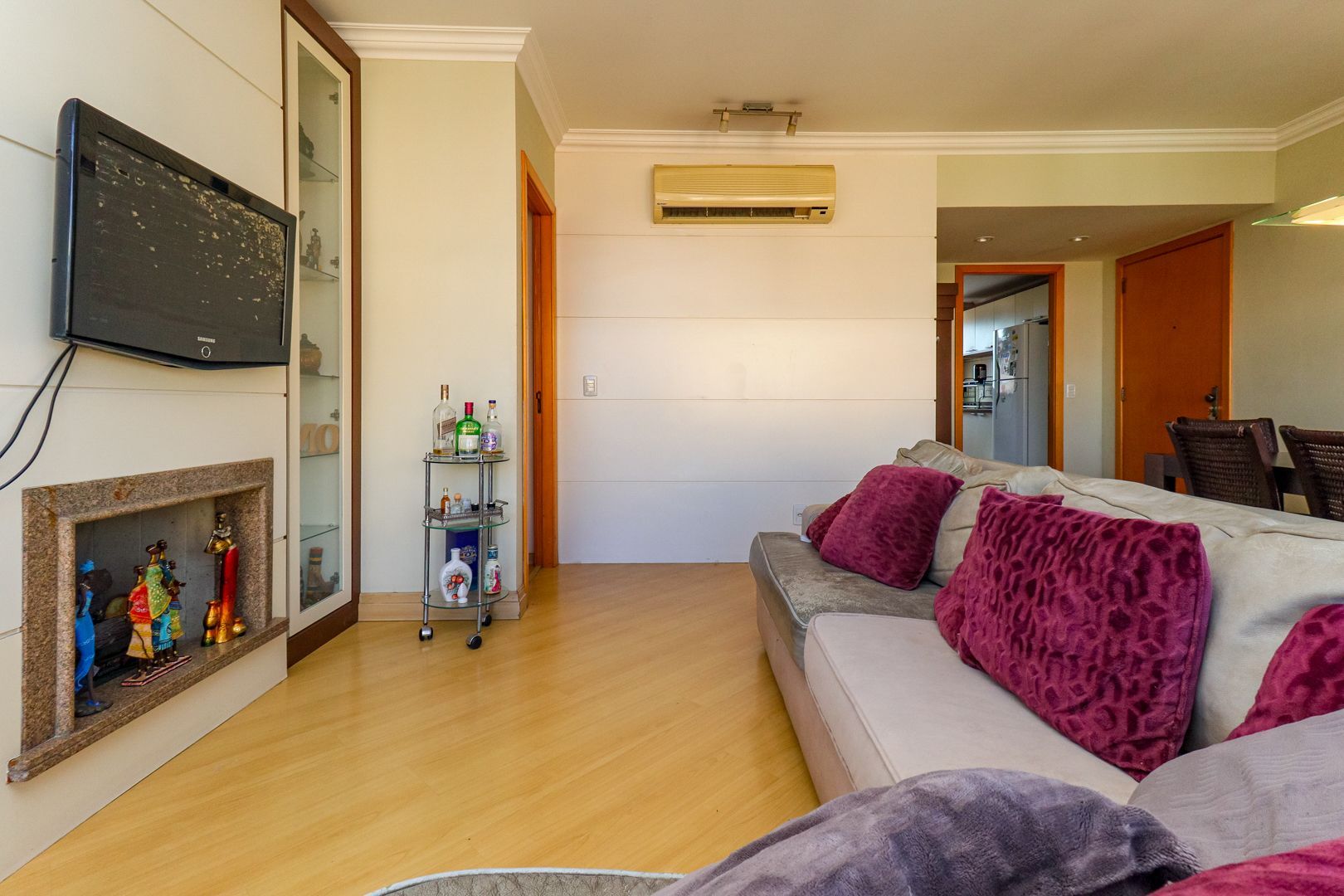 Apartamento Impecável com Vista Panorâmica, 2 Suítes e Living Ampliado
