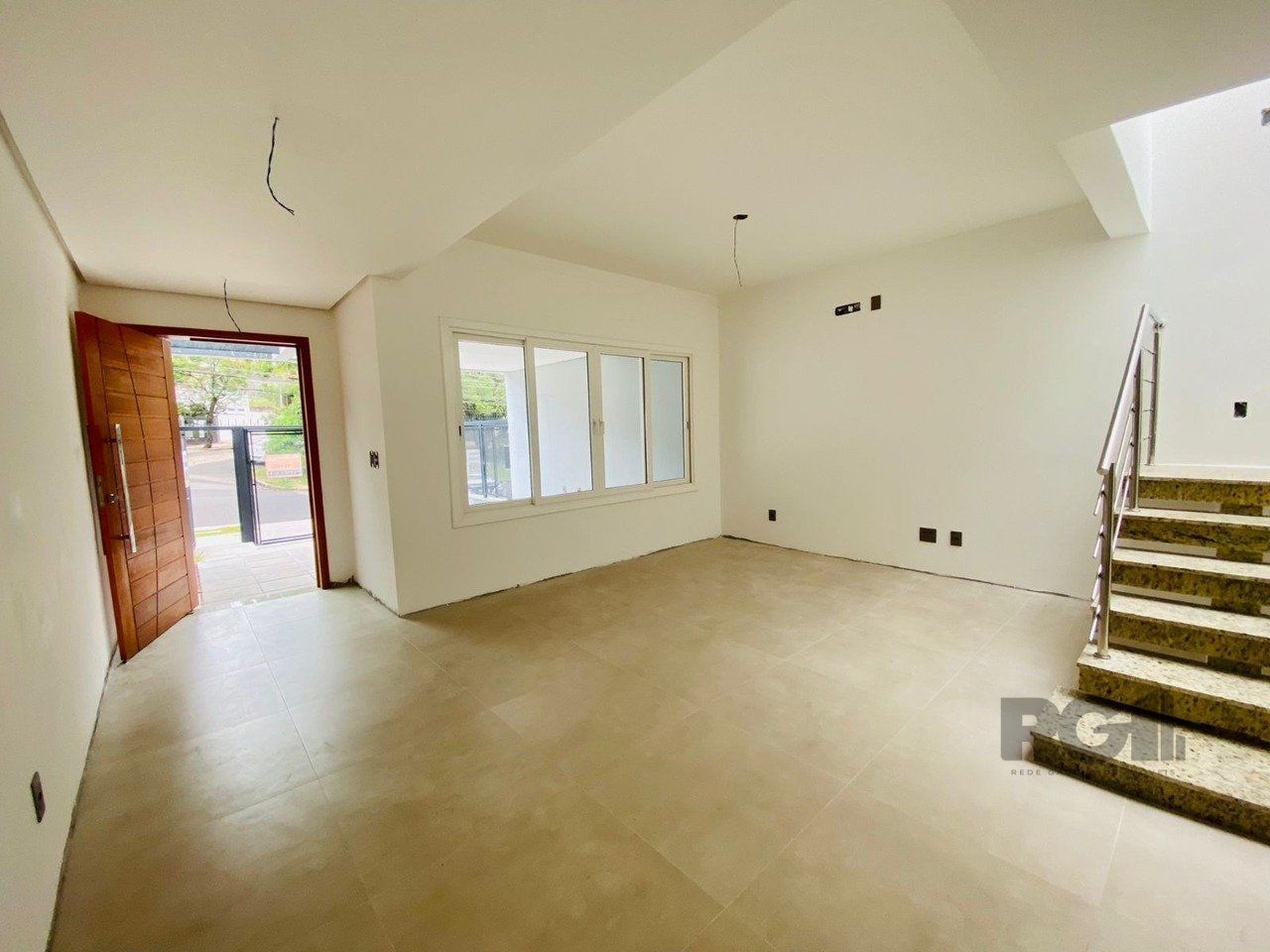 Casa à venda com 3 quartos, 202m² - Foto 4