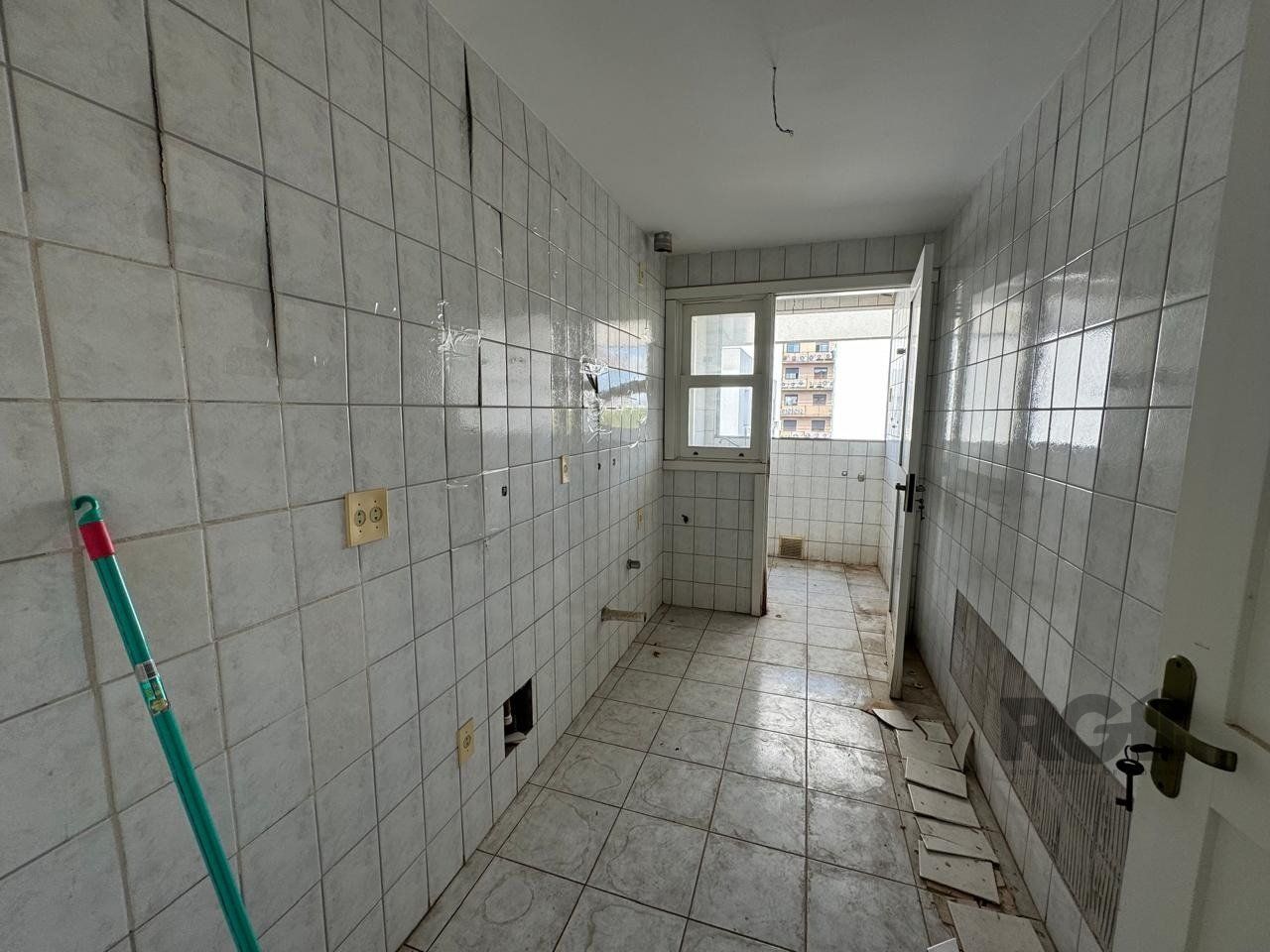 Apartamento à venda com 3 quartos, 74m² - Foto 24