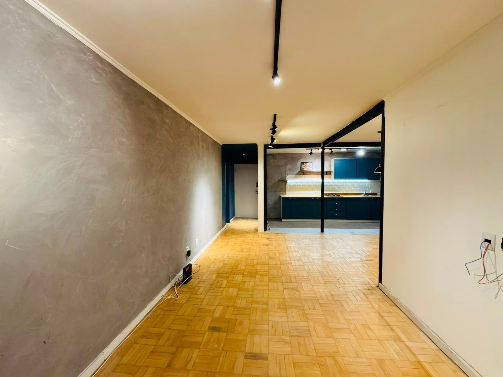 Apartamento reformado de 3 dormitórios com churrasqueira e vaga no Petrópolis — foto 3