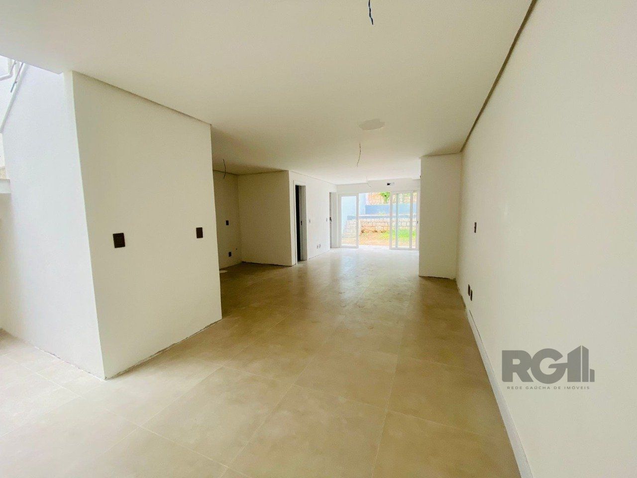Casa à venda com 3 quartos, 202m² - Foto 6