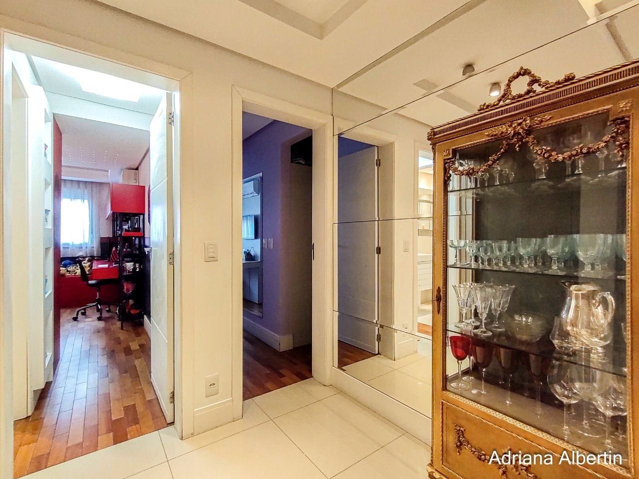 Casa de Condomínio à venda com 3 quartos, 250m² - Foto 22