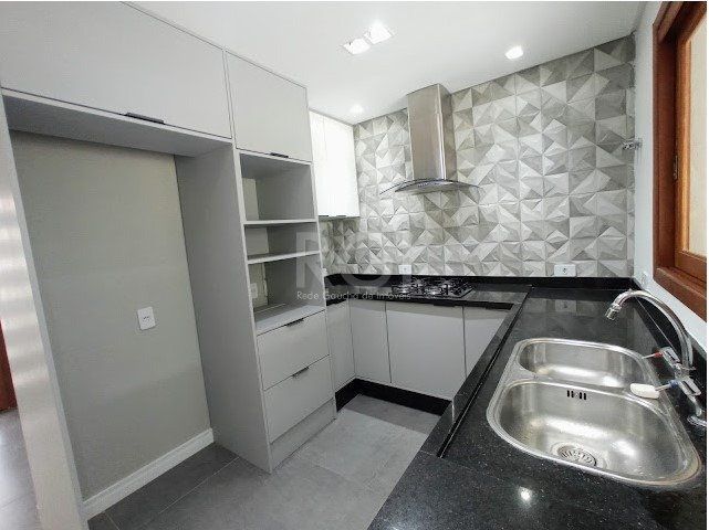 Casa de Condomínio à venda com 4 quartos, 199m² - Foto 9