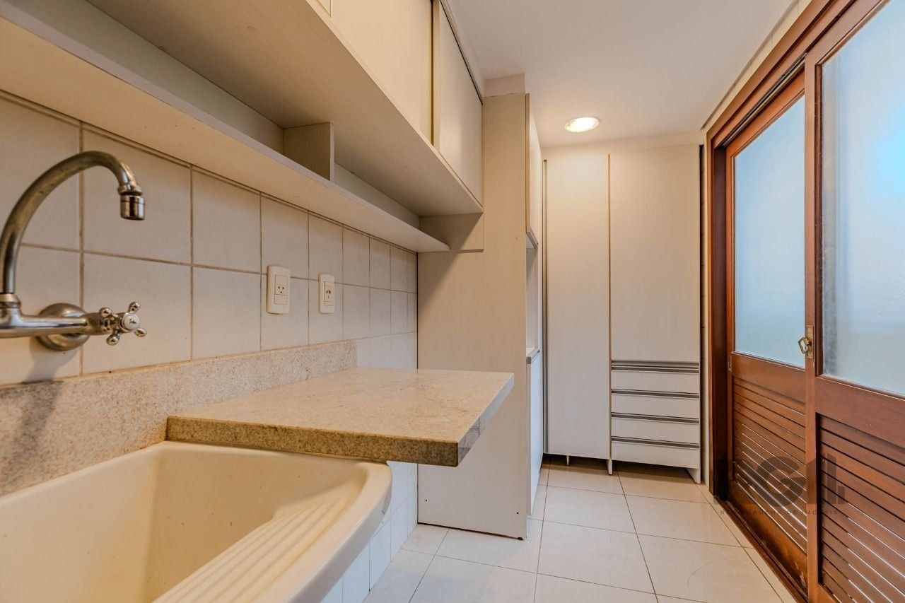 Casa de Condomínio à venda com 3 quartos, 295m² - Foto 11