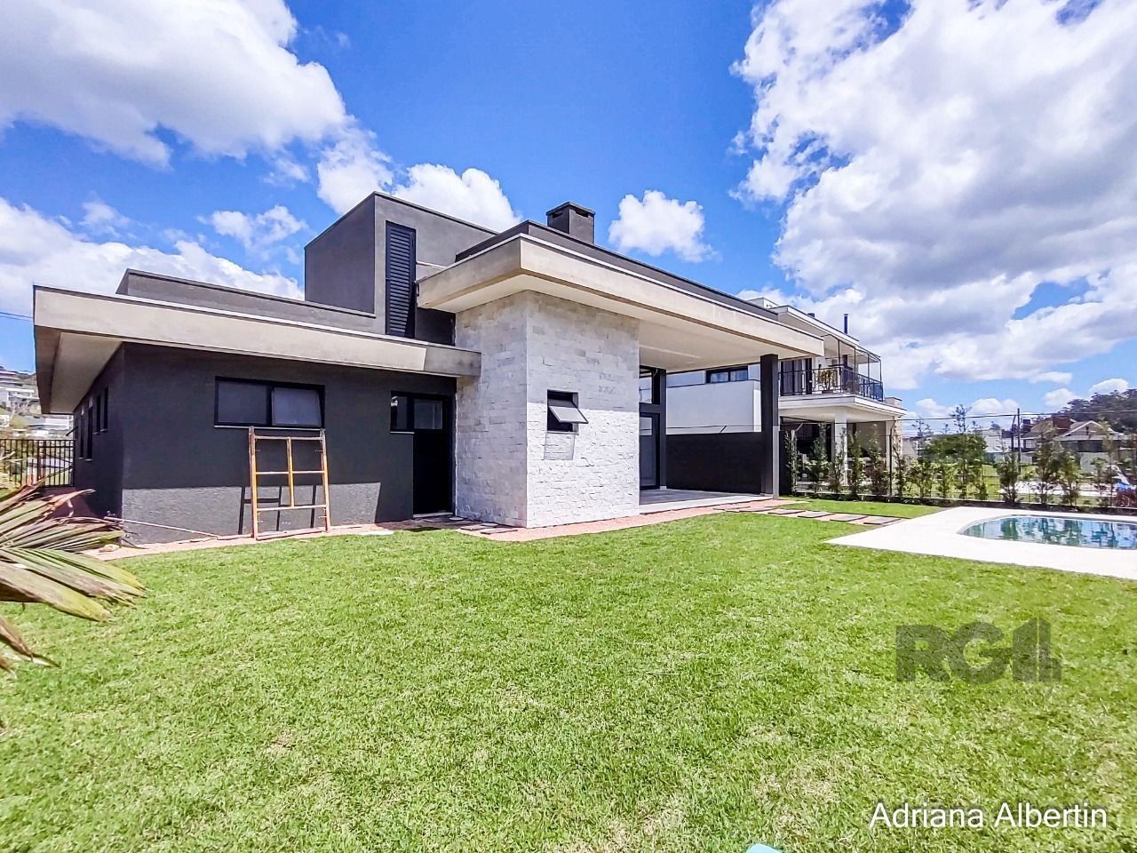 Casa de Condomínio à venda com 3 quartos, 250m² - Foto 28