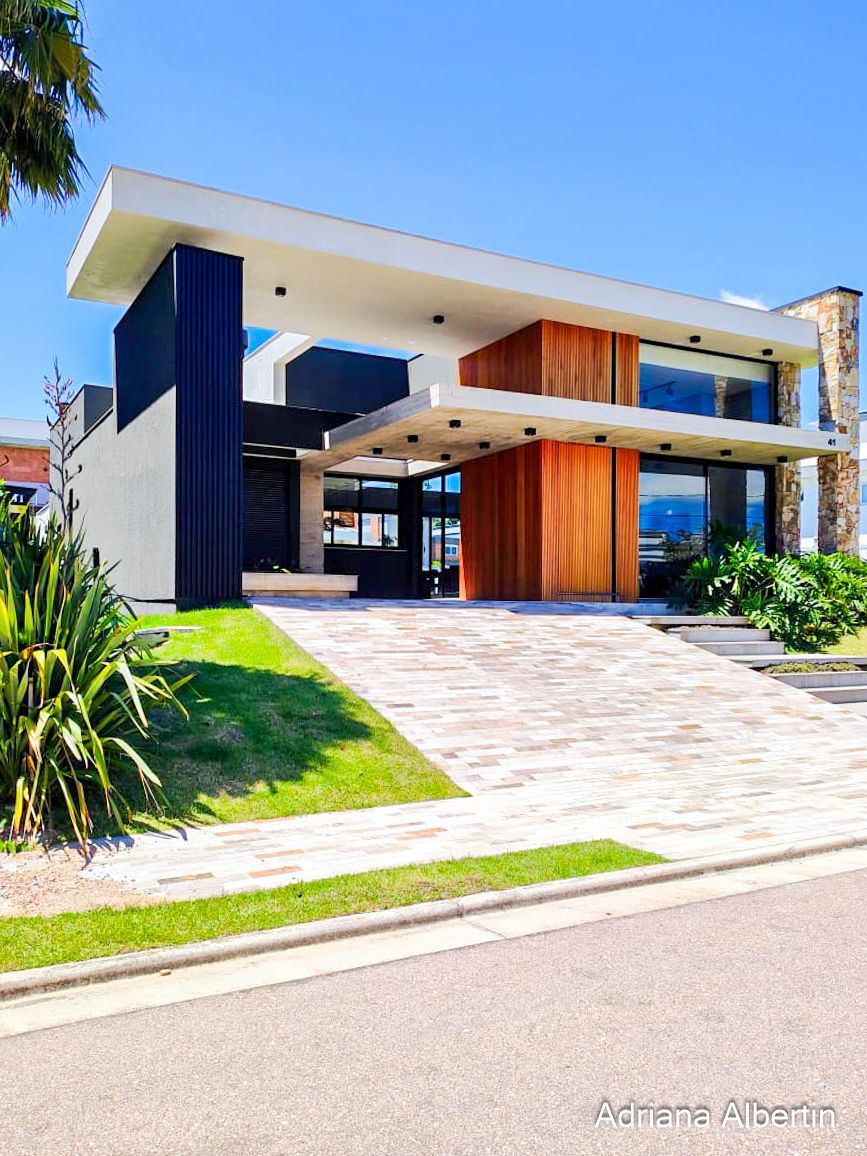 Casa de Condomínio à venda com 3 quartos, 256m² - Foto 2