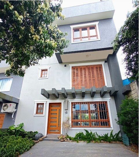 Casa de Condomínio à venda com 4 quartos, 199m² - Foto 2