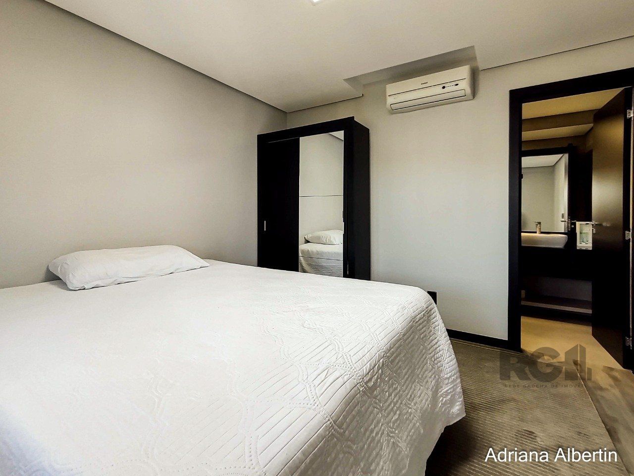 Casa de Condomínio à venda com 6 quartos, 441m² - Foto 35