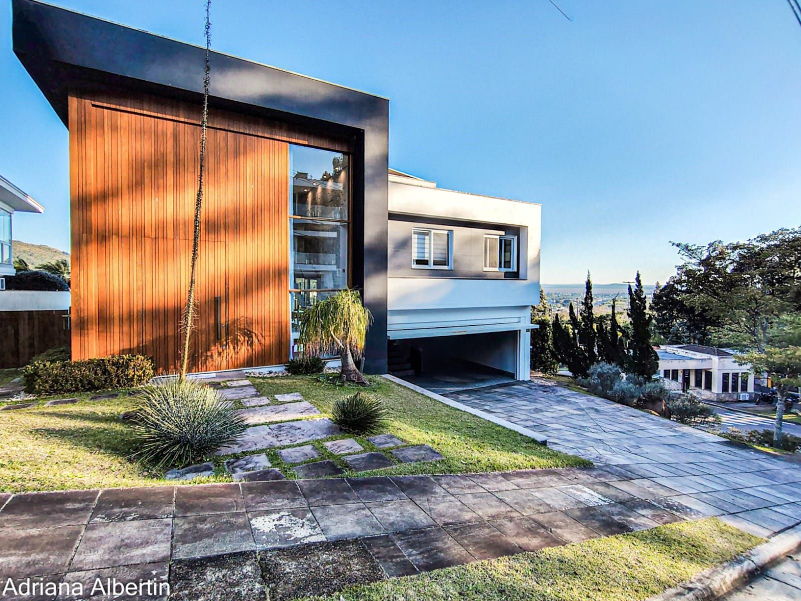 CASA COM 341M² PRIVATIVO - ALPHAVILLE PORTO ALEGRE