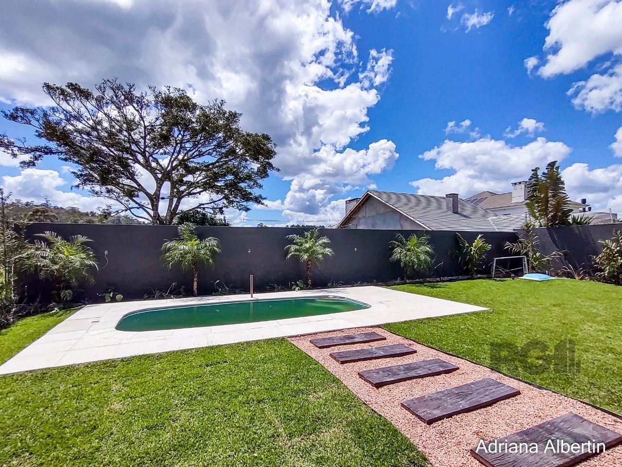 Casa de Condomínio à venda com 3 quartos, 250m² - Foto 12