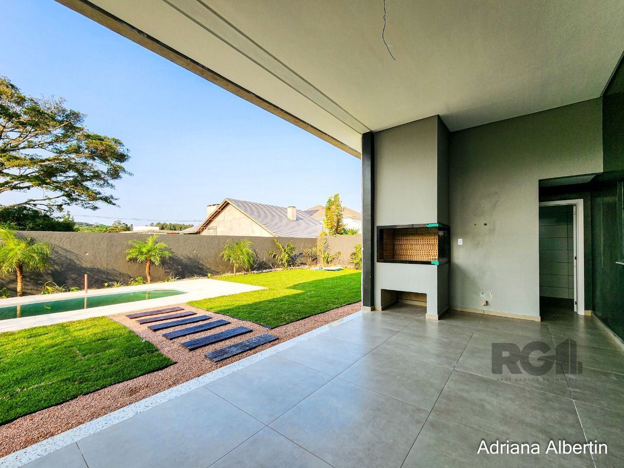 Casa de Condomínio à venda com 3 quartos, 250m² - Foto 11
