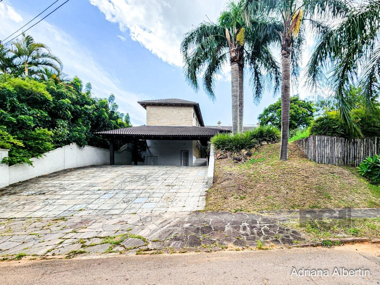 Casa de Condomínio à venda com 5 quartos, 533m² - Foto 3