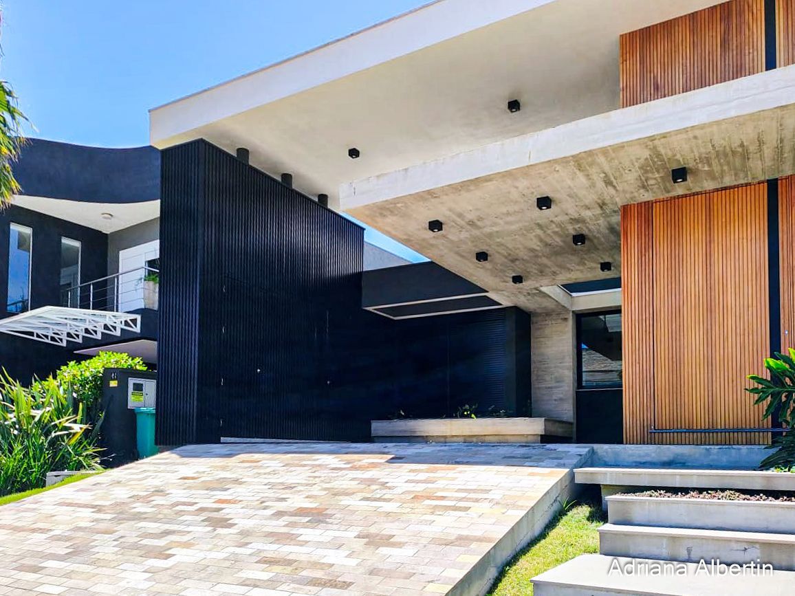 Casa de Condomínio à venda com 3 quartos, 256m² - Foto 3