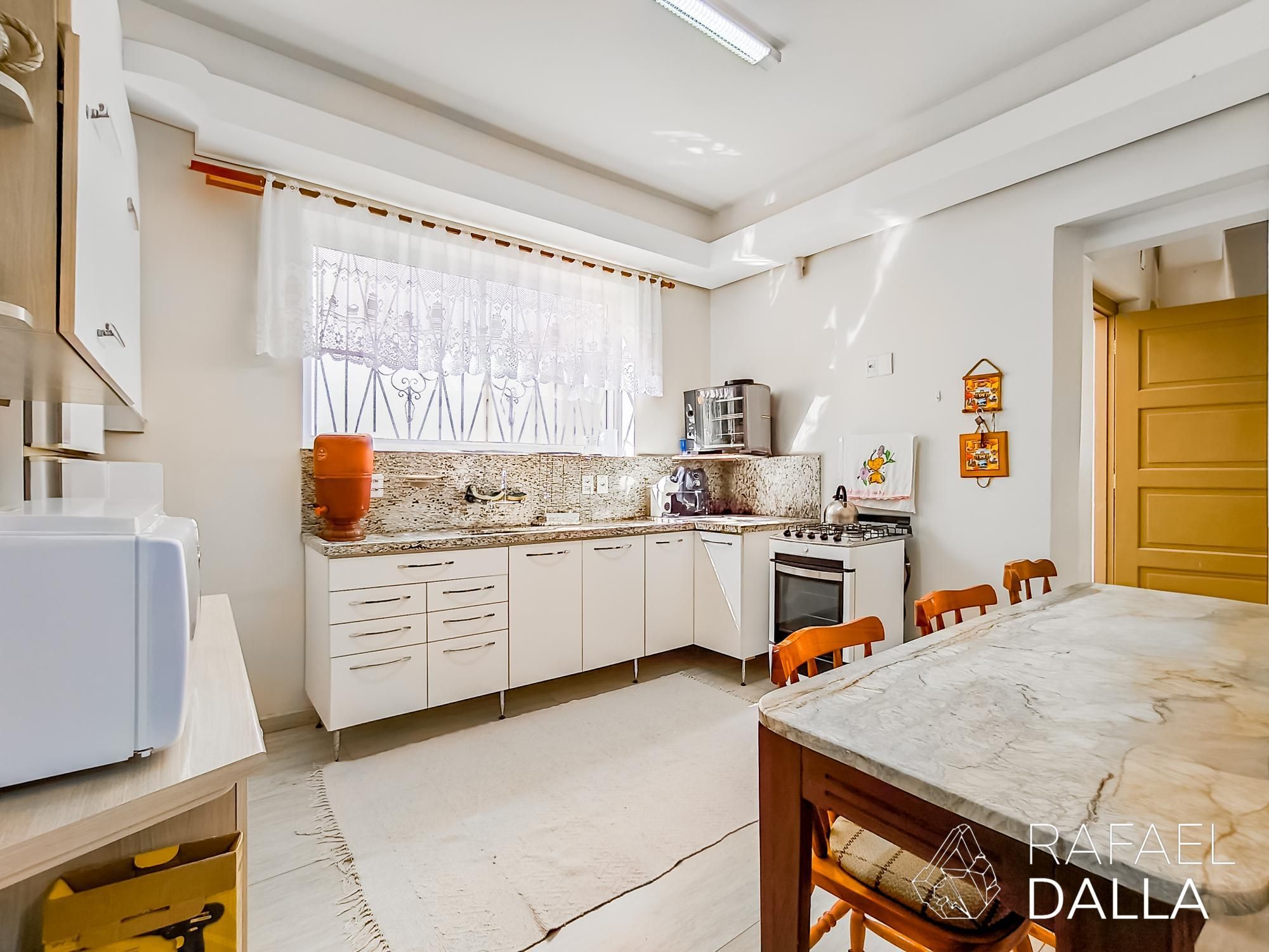 Casa à venda com 4 quartos, 279m² - Foto 11