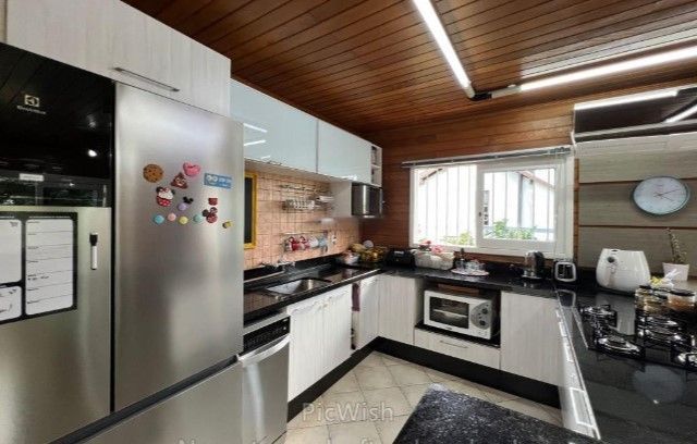 Casa à venda com 2 quartos, 183m² - Foto 7