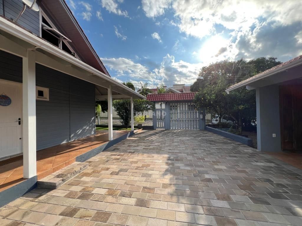 Casa à venda com 2 quartos, 183m² - Foto 17