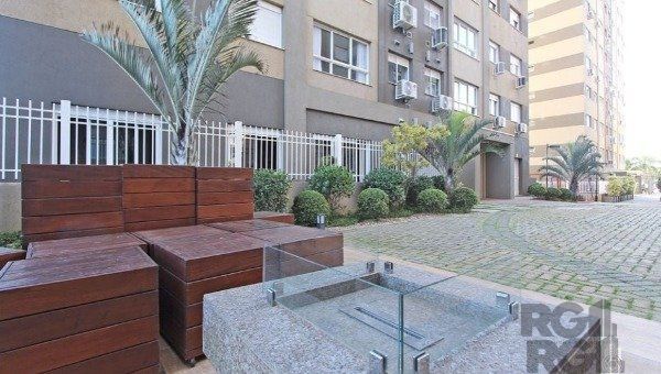 Apartamento à venda com 2 quartos, 55m² - Foto 28