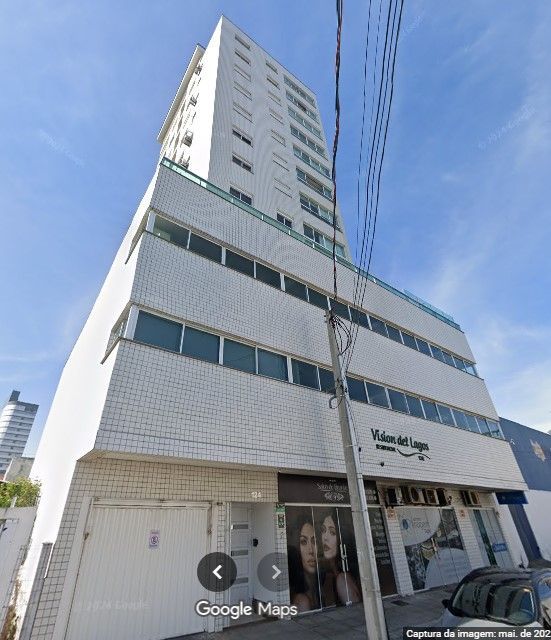 Apartamento, 2 dormitórios, 1 vaga coberto, churrasqueira no centro de Tramandaí