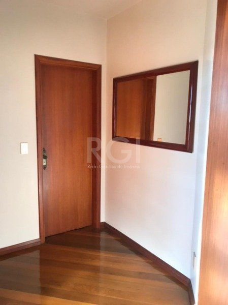 Casa à venda com 3 quartos, 389m² - Foto 12