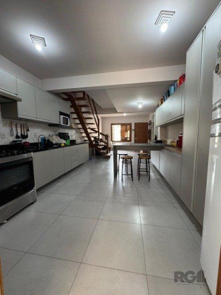 Casa de Condomínio 2 dormitórios no bairro Teresópolis
