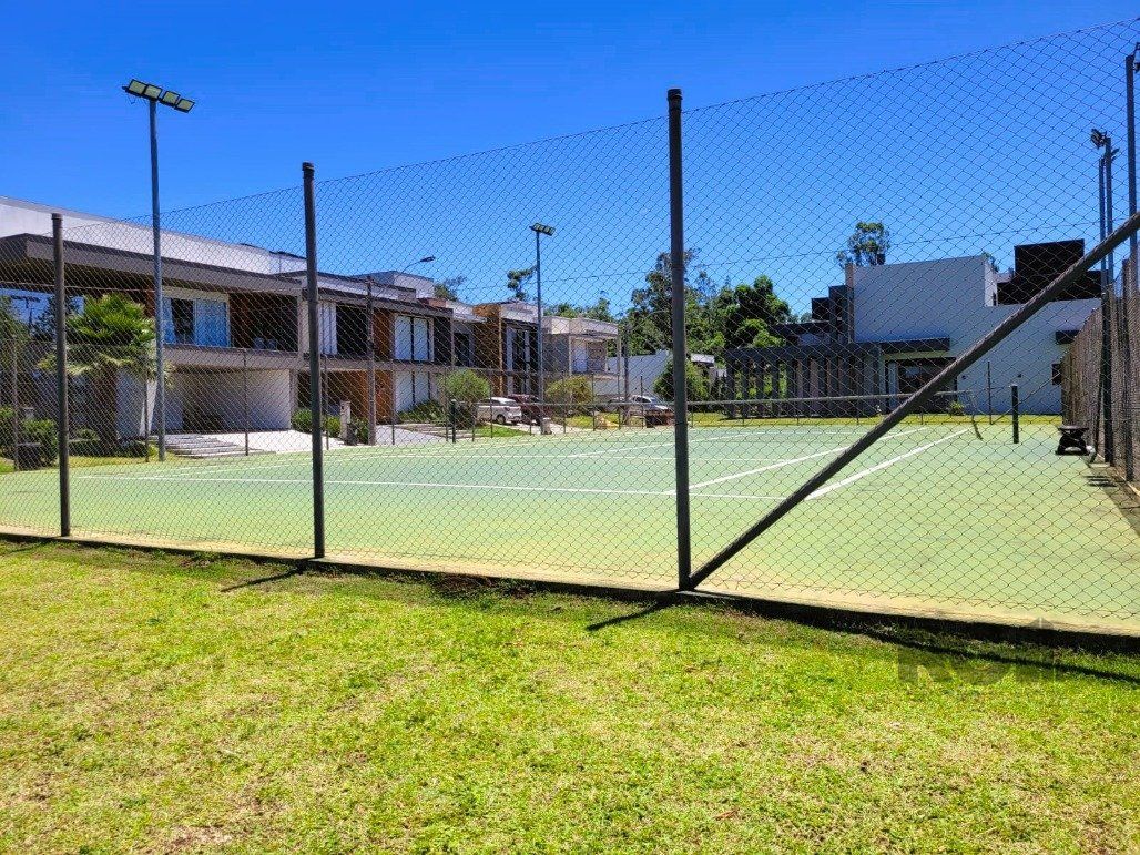 Casa de Condomínio à venda com 3 quartos, 221m² - Foto 68
